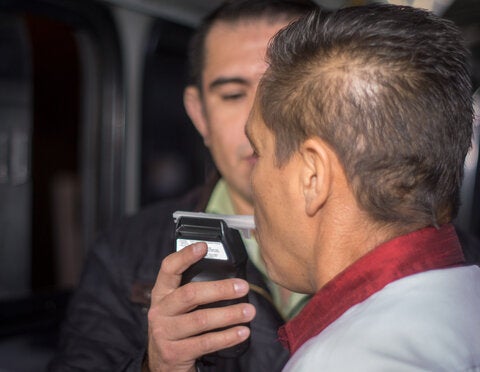 Medico legista en operativo en León