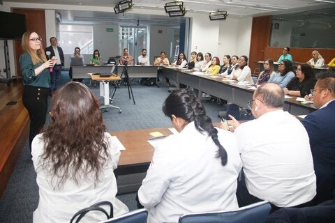 Taller violencia contra la mujer