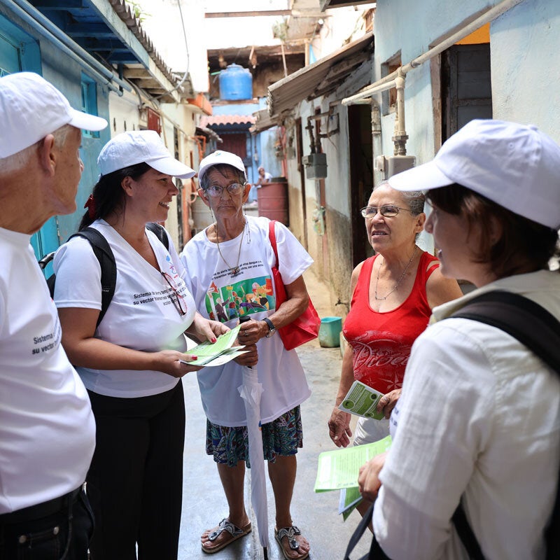 trabajo comunitario en Cuba