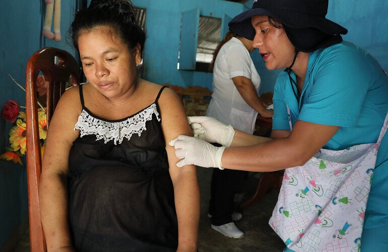 sva vacunadora mamá