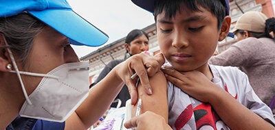 Comisiones de Inmunización, guardianas de la rigurosidad científica para la vacunación del Ecuador