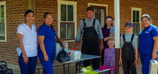 Vacunar para volver a empezar historia en Bolivia