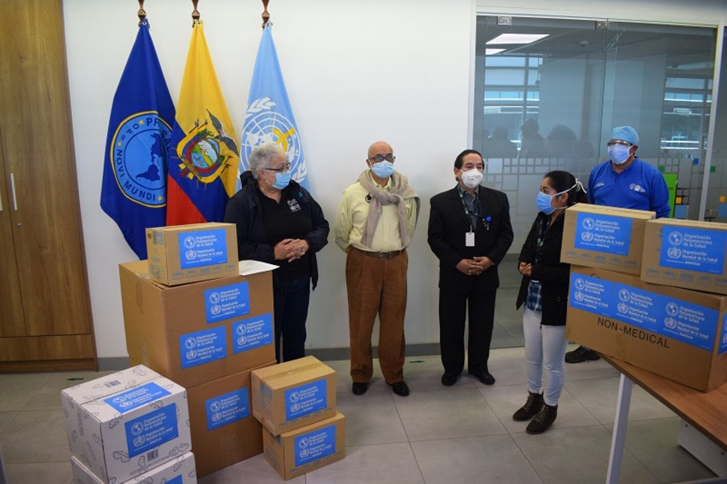 entrega donacion insumos iess msp