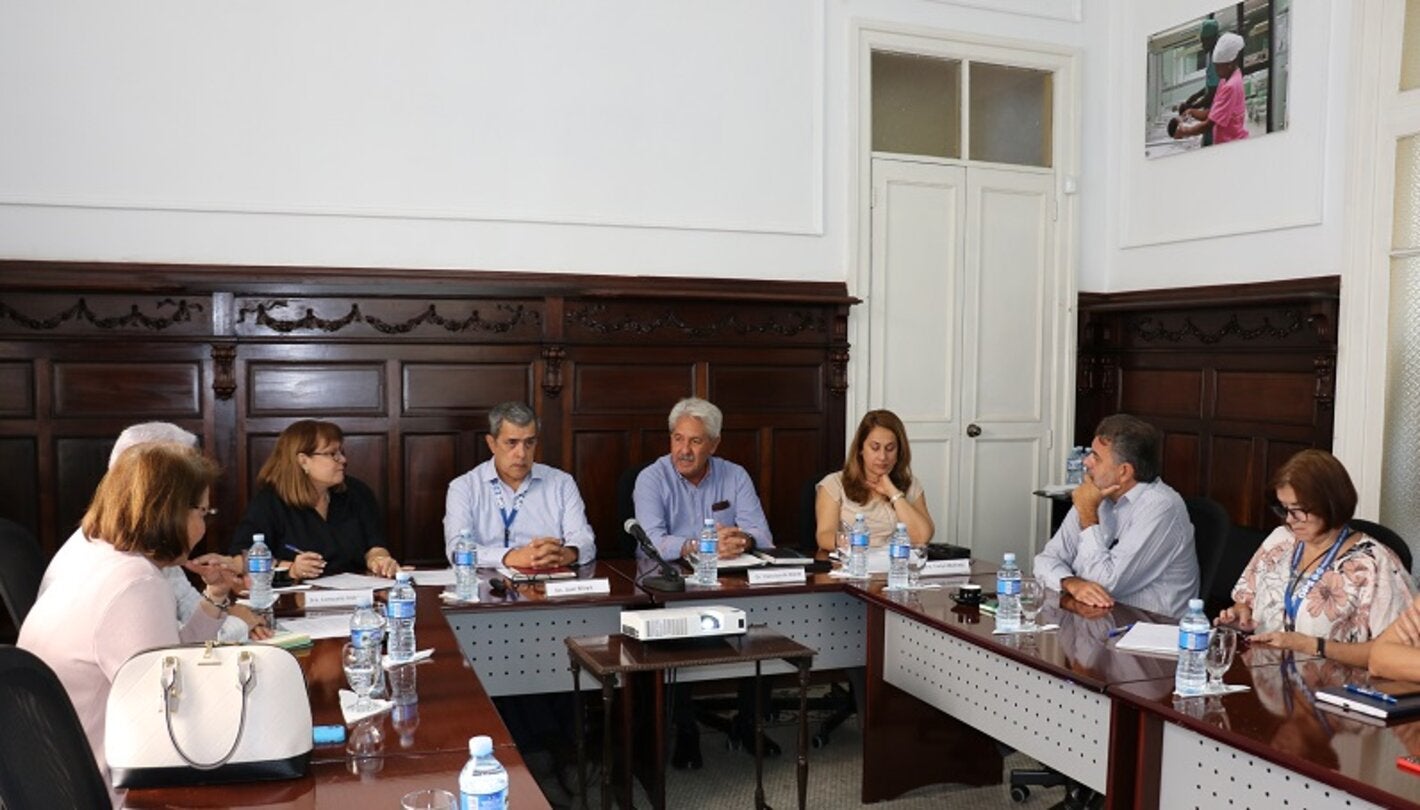 Cuba organiza reunión para consolidar la cooperación técnica frente al COVID-19