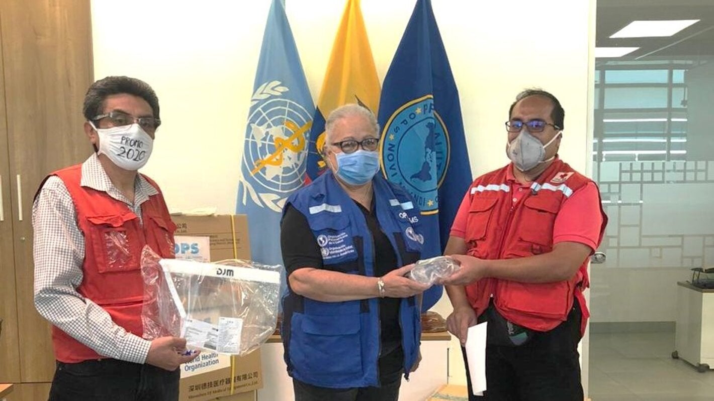 OPS/OMS entrega equipos de protección personal para personal de primera línea de acción ante emergencia por COVID-19
