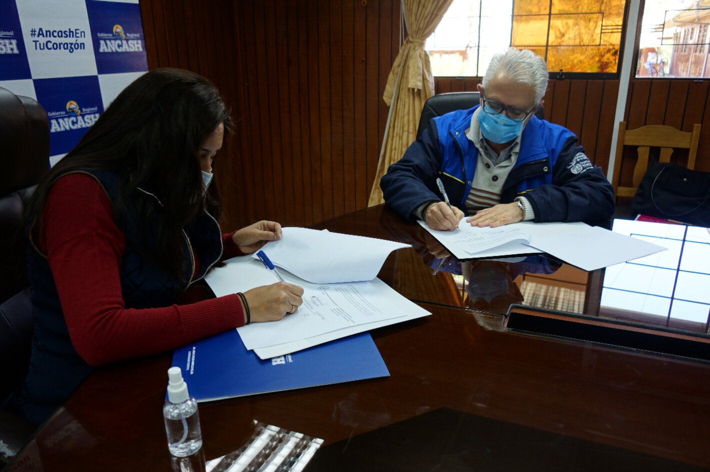 Representante de OPS firma convenio con Gore Ancash