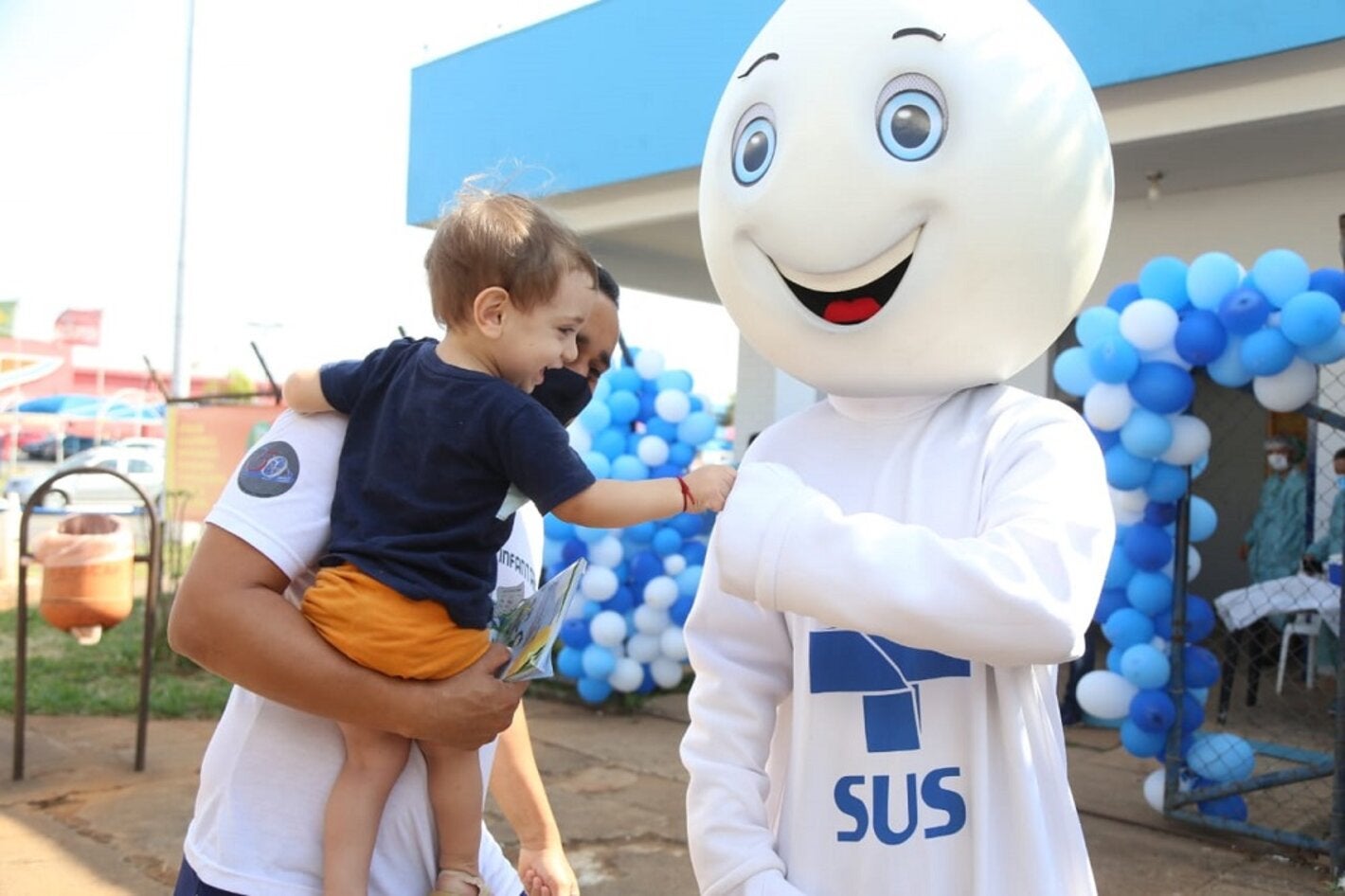OPAS participa de mobilização para vacinar crianças e adolescentes no Brasil