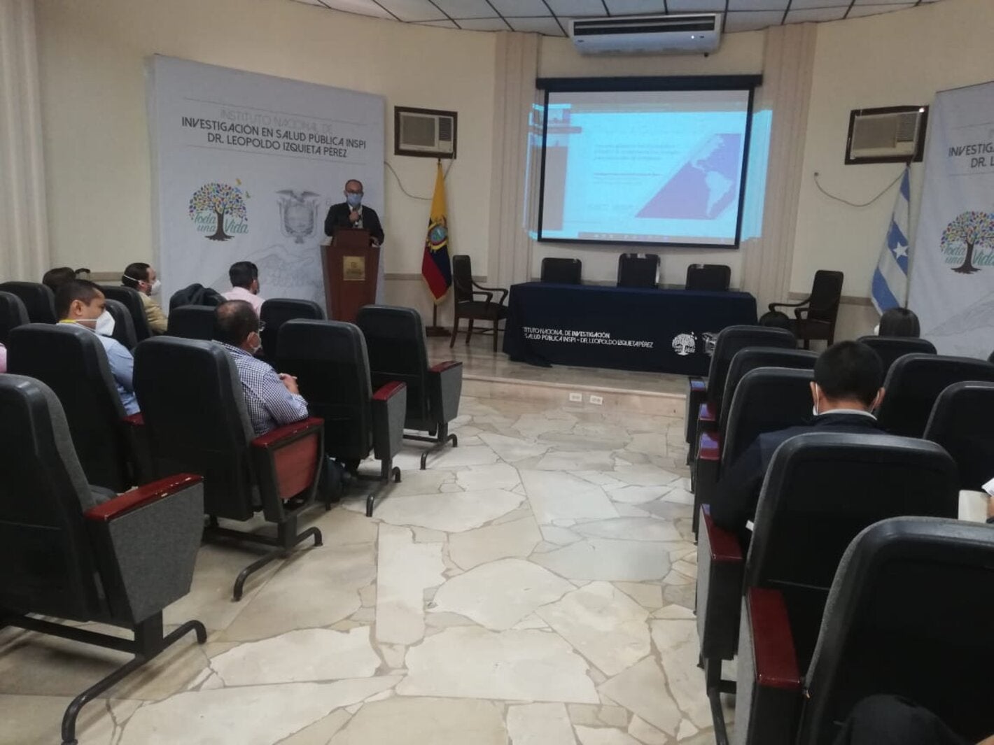 Misión técnica en el plan de implementación del diagnóstico de COVID-19 mediante detección de antígenos en Ecuador