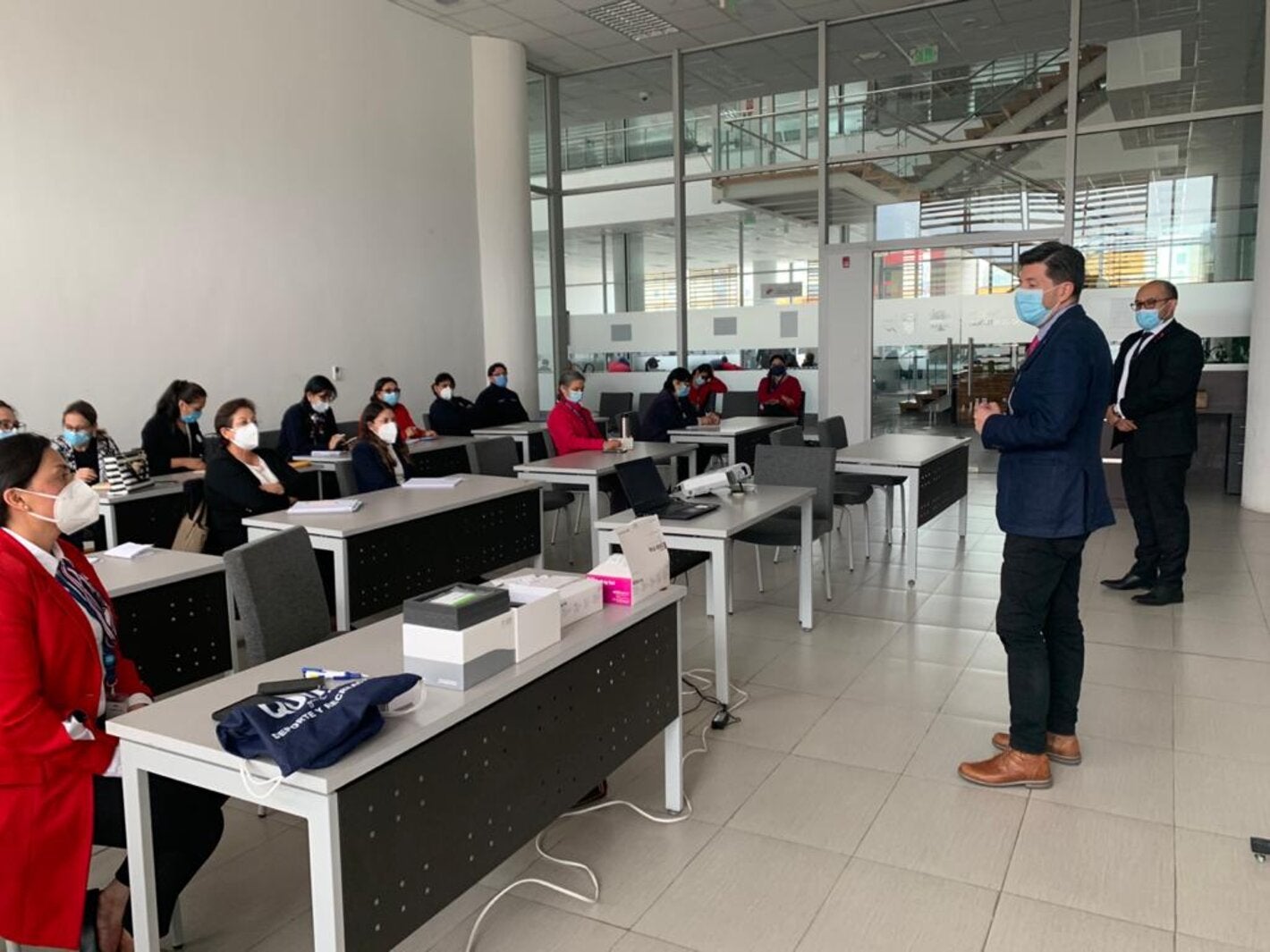 Misión técnica en el plan de implementación del diagnóstico de COVID-19 mediante detección de antígenos en Ecuador