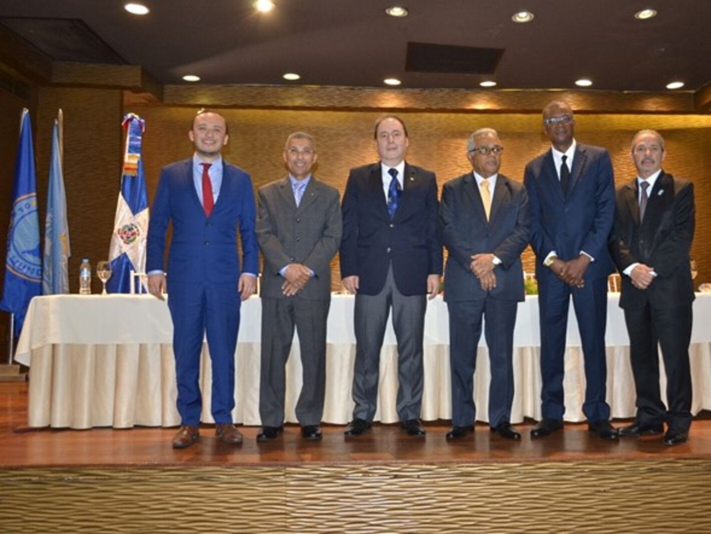 Autoridades durante la actividad