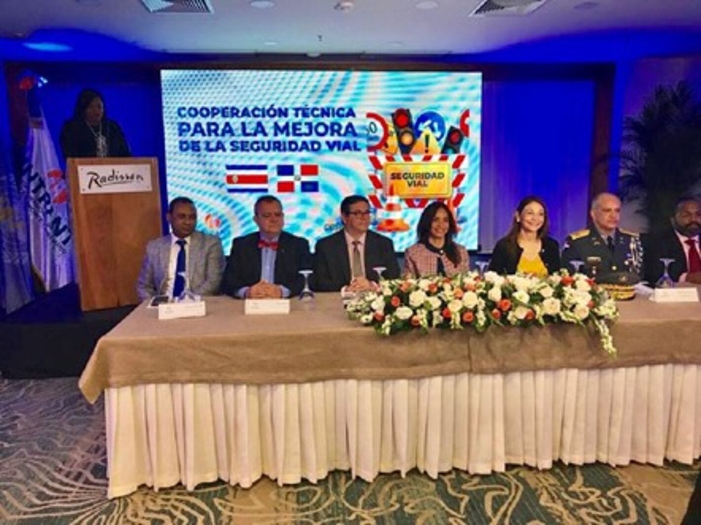 Autoridades en actividad