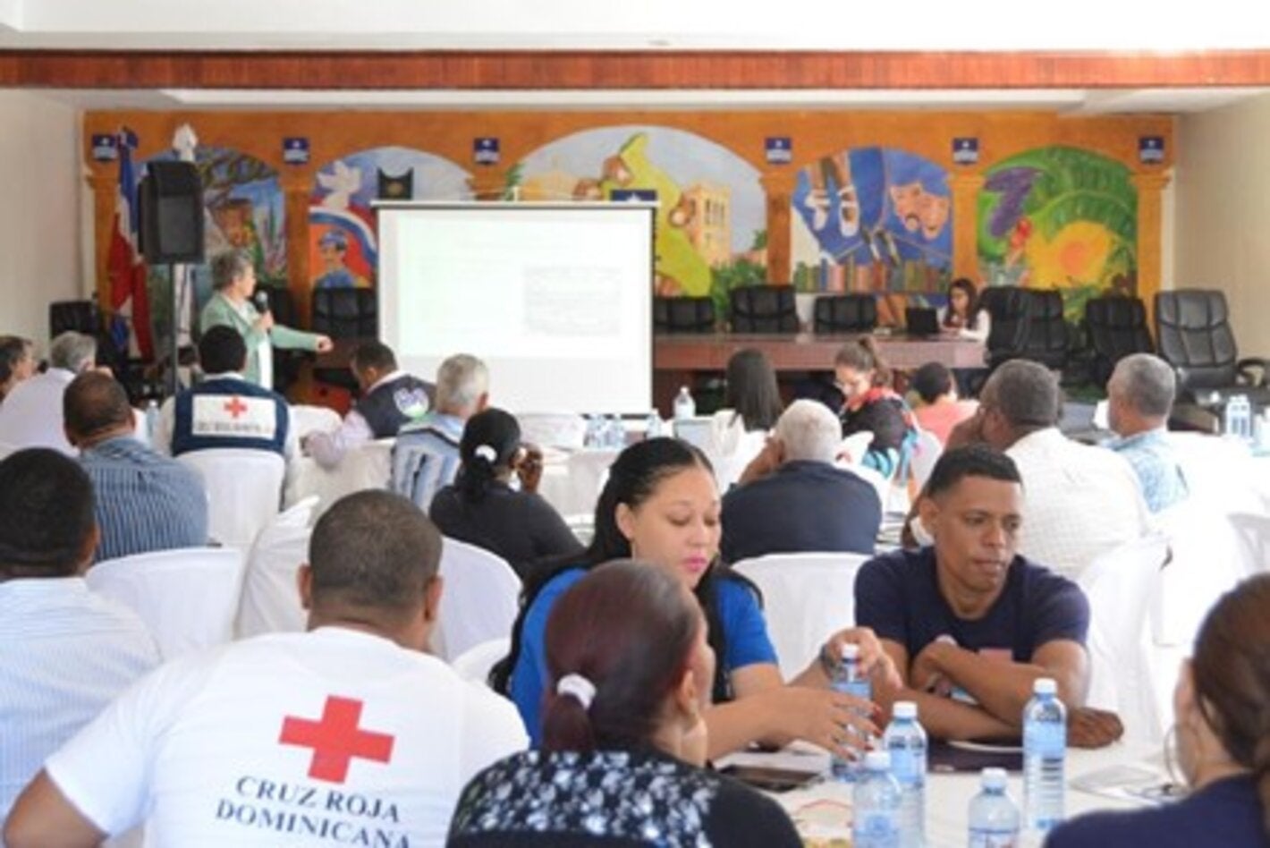 Participantes durante el taller