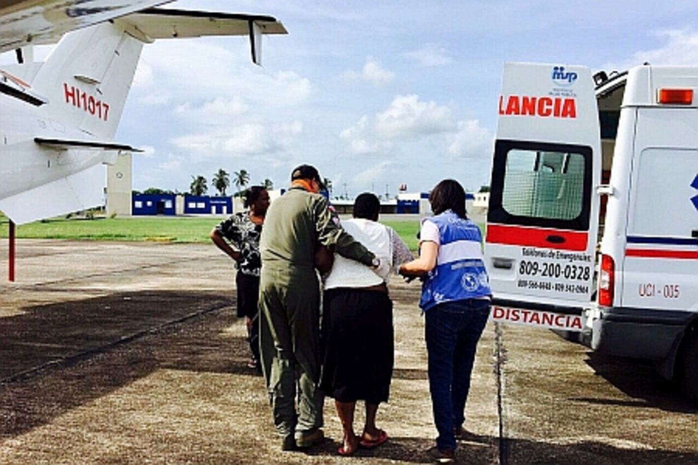 Personal de OPS brinda ayuda humanitaria