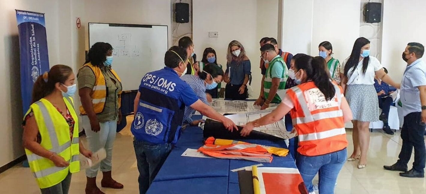 OPS apoya a instituciones de salud del Ecuador en herramientas para manejar incidentes y riesgos hospitalarios