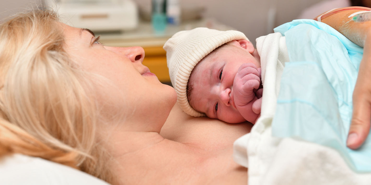Nova pesquisa destaca riscos de separar recém-nascidos de suas mães durante  pandemia de COVID-19 - OPAS/OMS