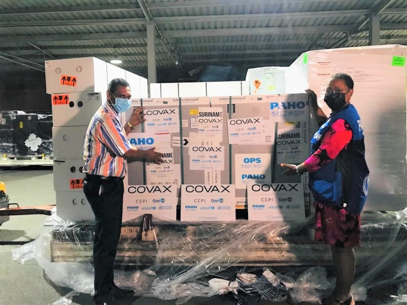 Dr. Karen Lewis-Bell, PWR Suriname with Dr. Sukul Rakesh, Director of Health