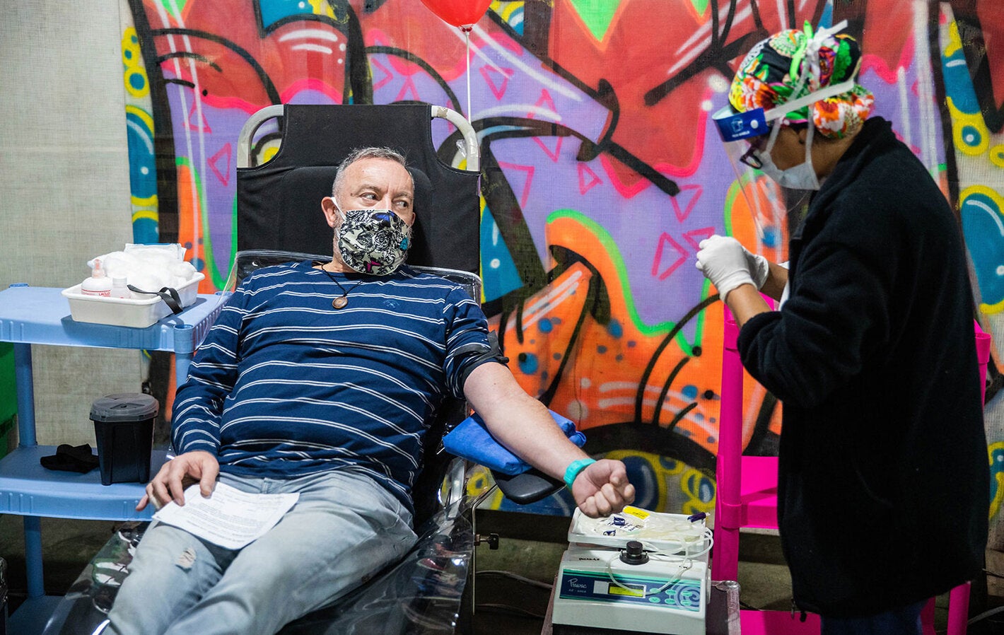 Paciente recibe atención médica