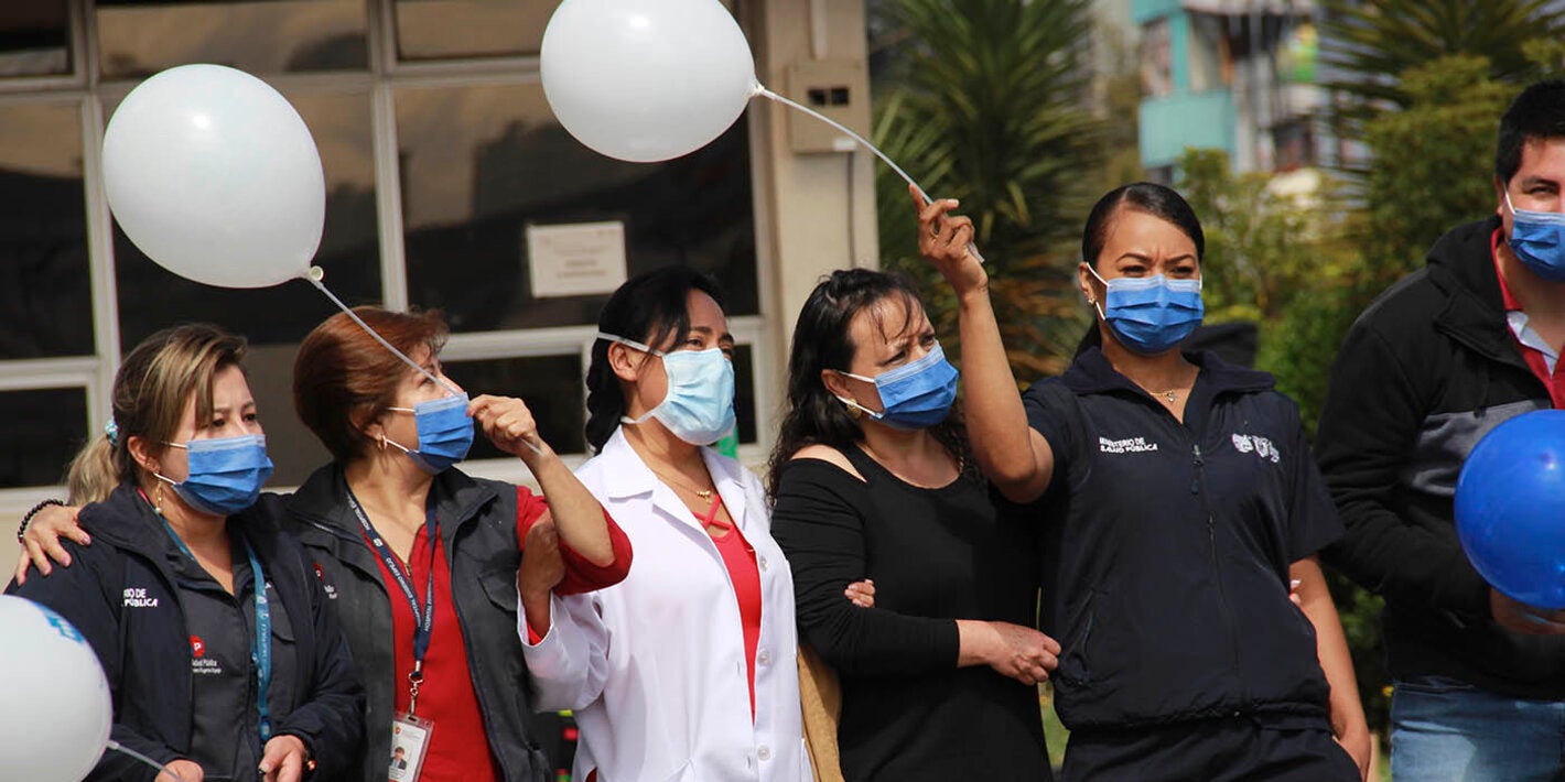 Concierto sorpresa para reconocer labor del personal sanitario en el Día Mundial de la Salud