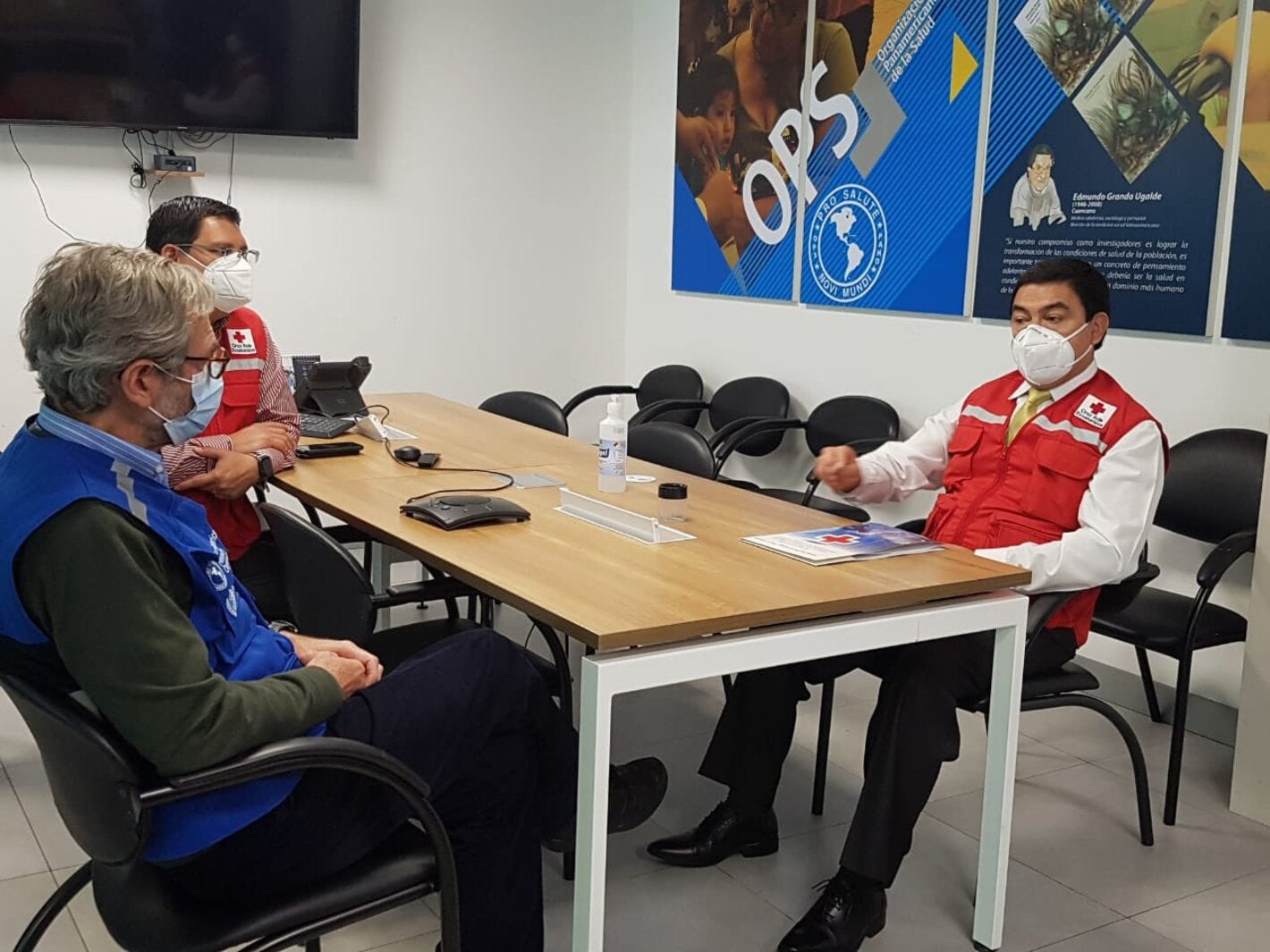 OPS/OMS y Cruz Roja Ecuatoriana firmaron convenio bilateral