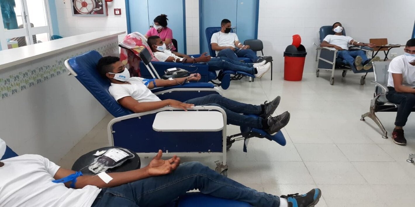 Jóvenes Donando Sangre_Hospital San Felipe hnd