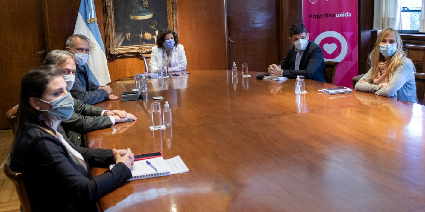 La nueva representante de OPS/OMS en Argentina fue recibida por la Ministra Vizzotti