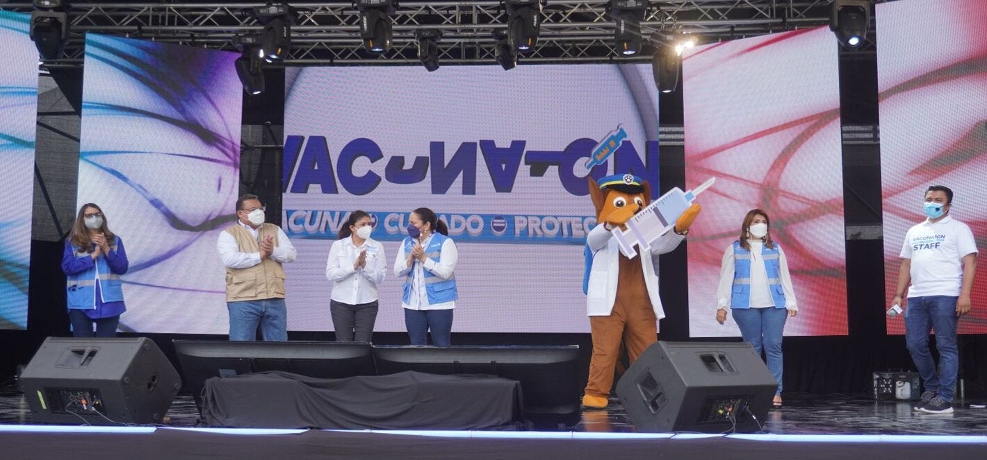 Autoridaes de Salud, Primera Dama y Representante OPS en Hondura