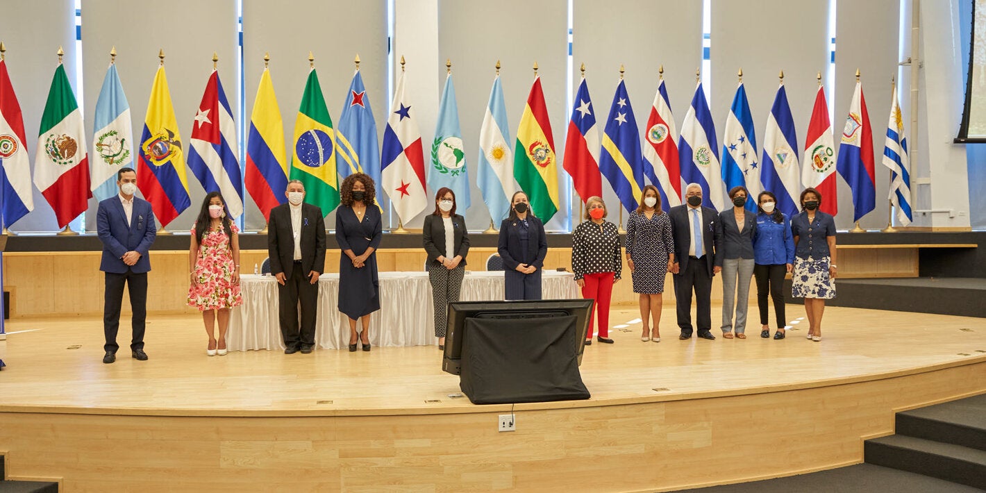 pan-lanzamiento-decada-envejecimiento-saludable