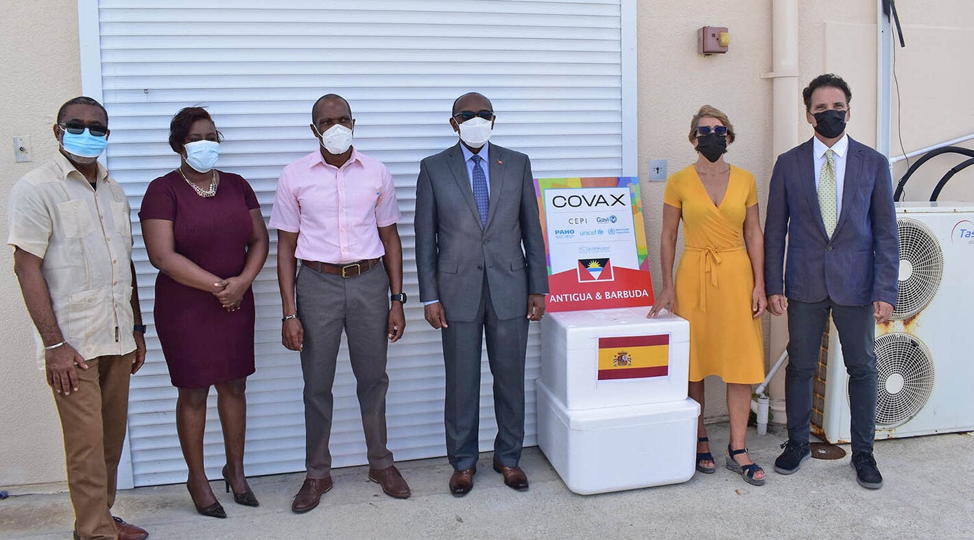 Handover of vaccines from Spain to Antigua and Barbuda