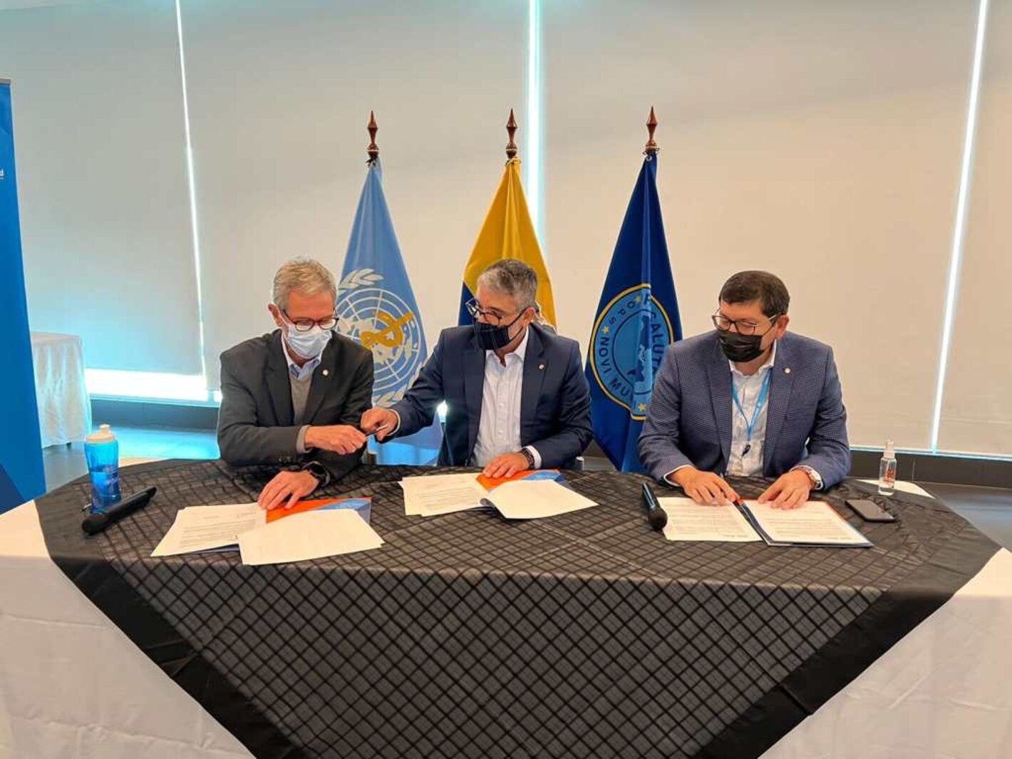 El doctor Óscar Barreneche asume la representación de la OPS/OMS en Ecuador