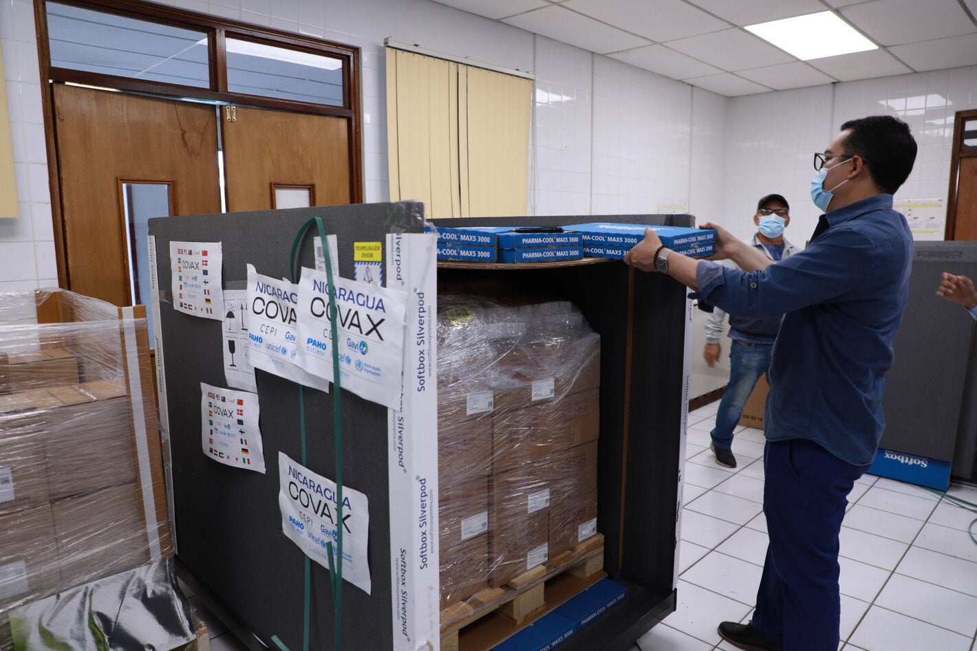 Donación multilateral de 134,400 dosis de AZ