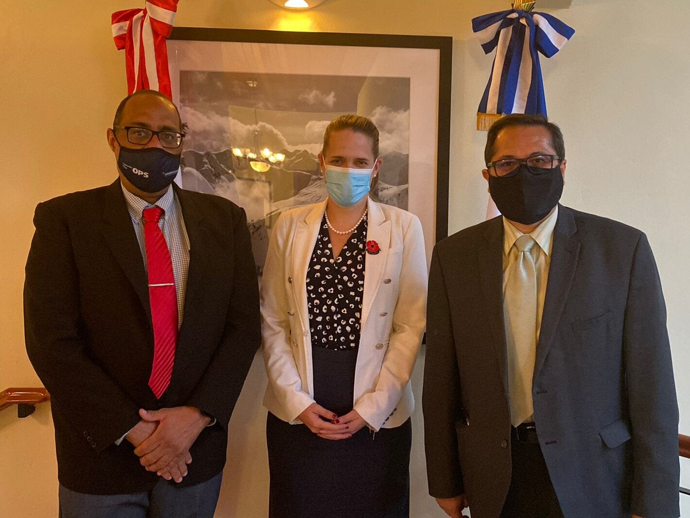 OPS se reune con Embajadora de Canadá