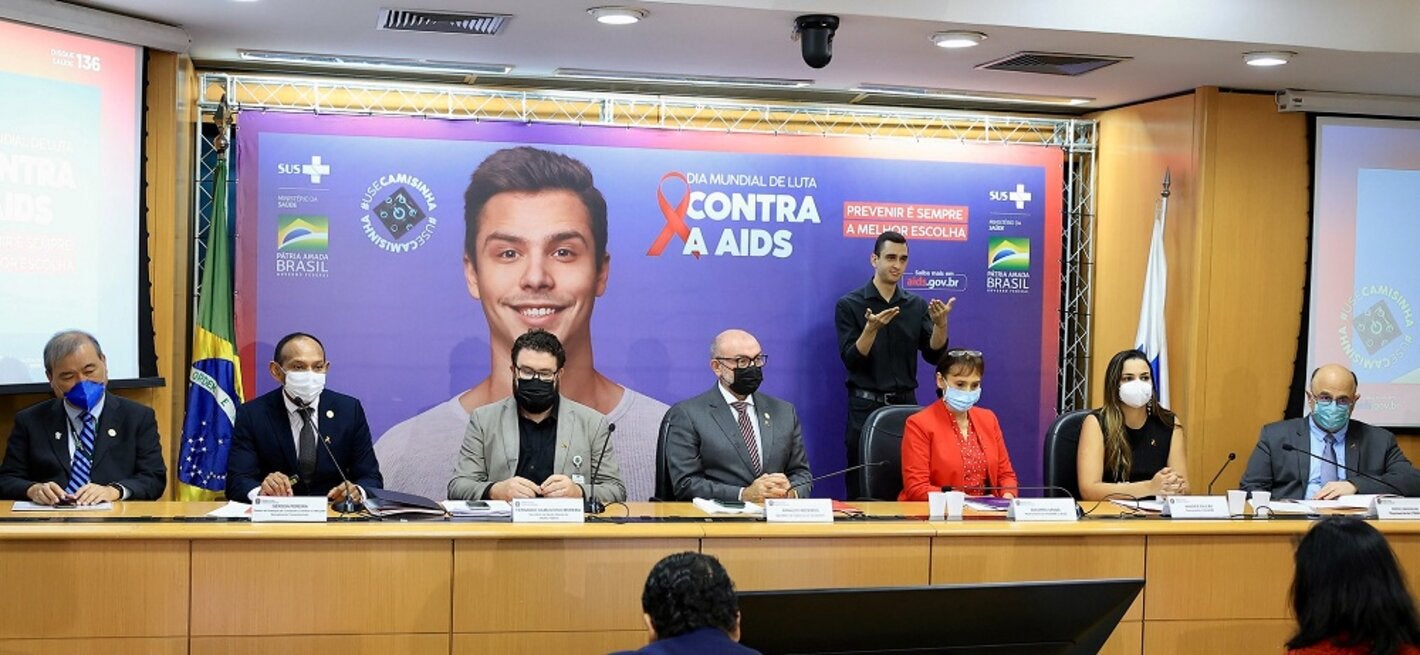 Lema da campanha na Região das Américas é “Acabe com as desigualdades. Acabe com a AIDS. Acabe com as pandemias” e, no Brasil, é “Prevenir é sempre a melhor escolha”