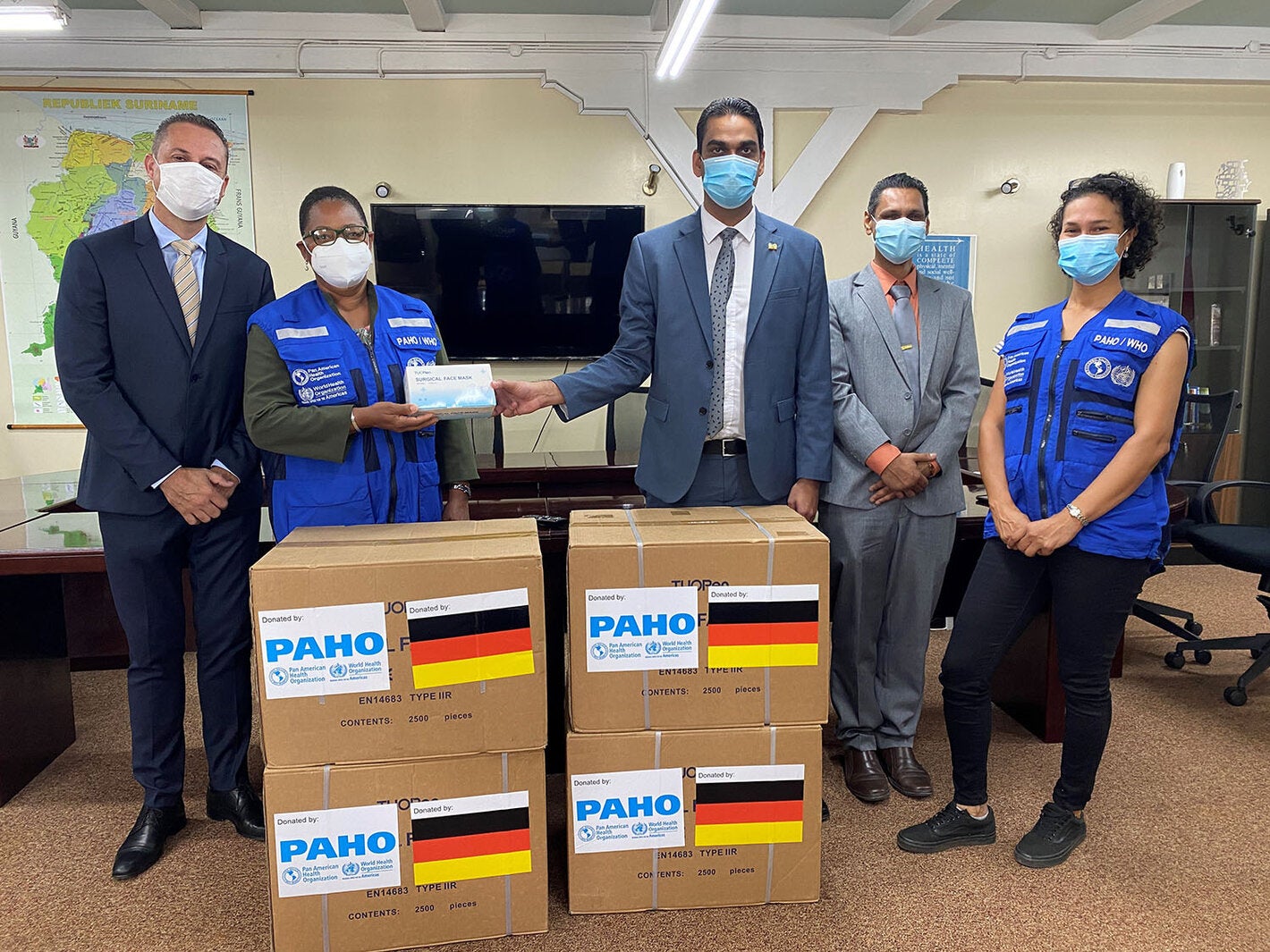Handover Face Masks Germany Suriname 2022