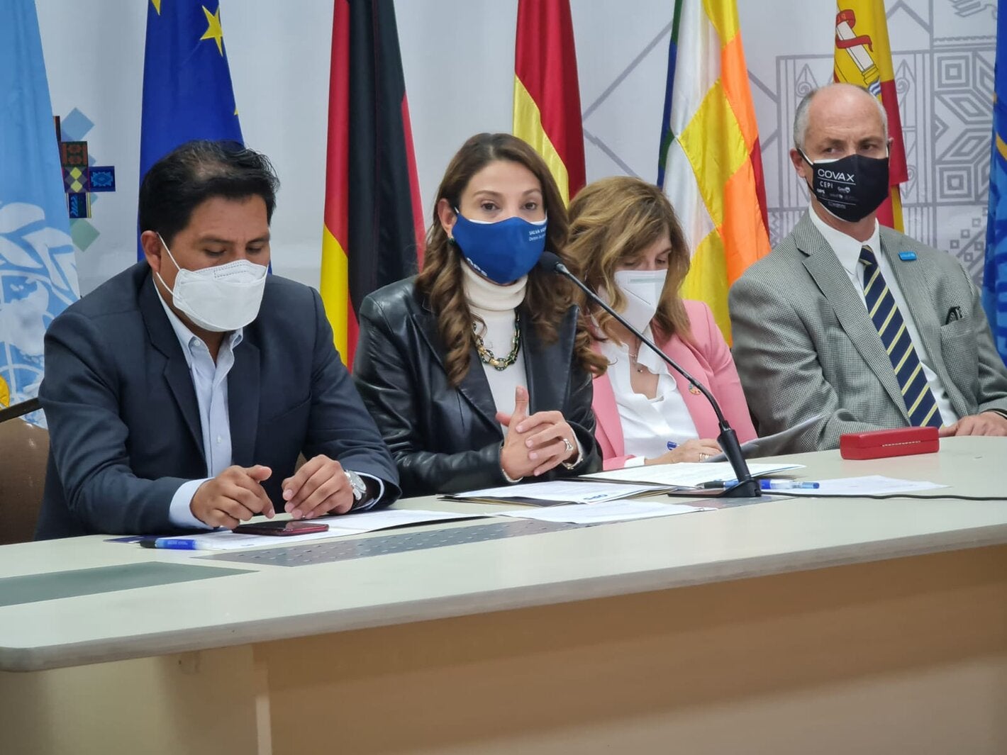 covax_moderna_Bolivia