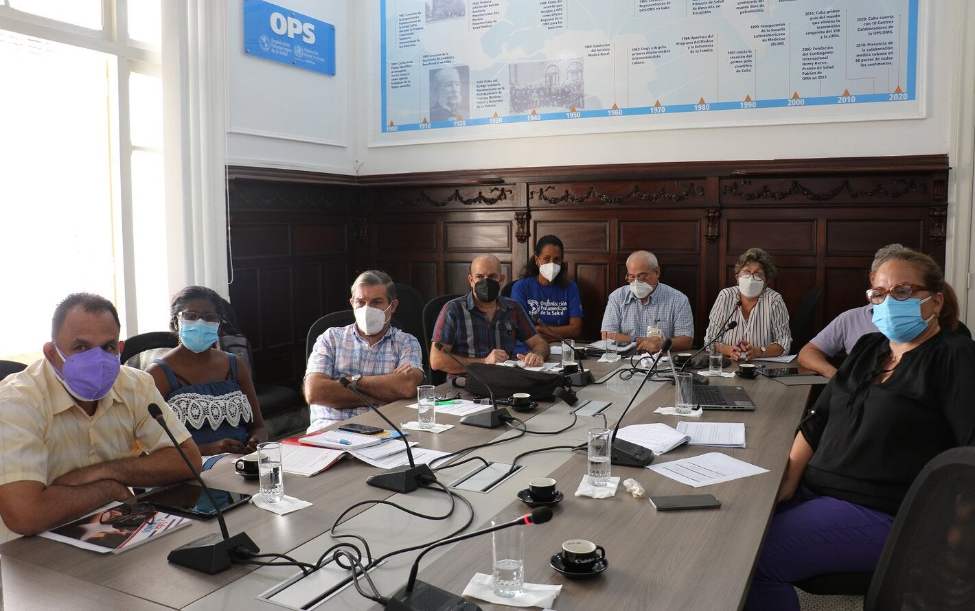 Participantes cubanos en intercambio sobre ETMI