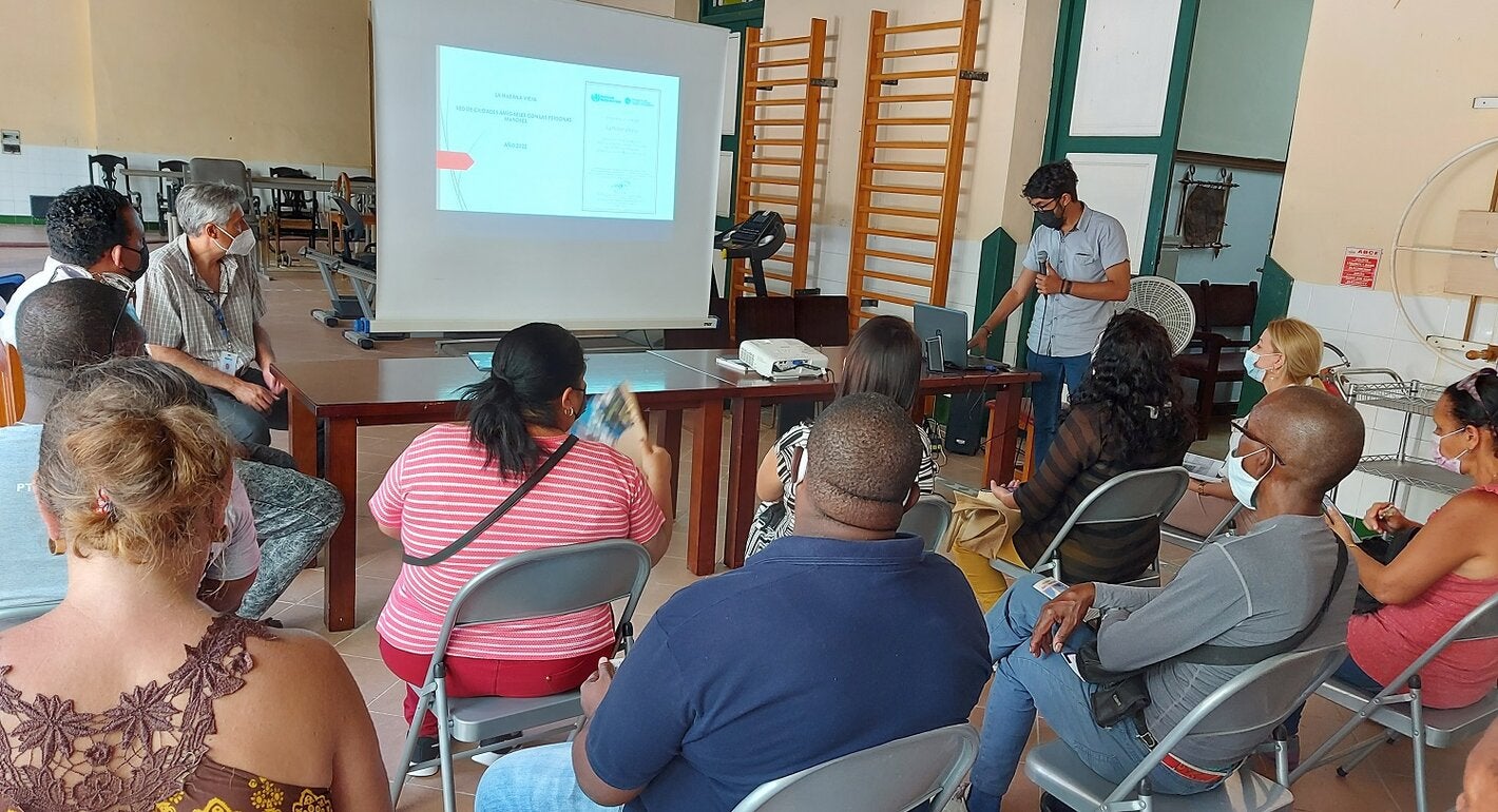 Participantes en evento por inclusión de Habana Vieja en Red Mundial de Ciudades Amigable con las Personas Mayores 