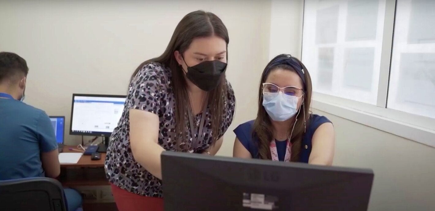 Teletriage es un Sistema de gestión remota de la demanda para el primer nivel de atención que se basa en la priorización por riesgo y necesidades de salud