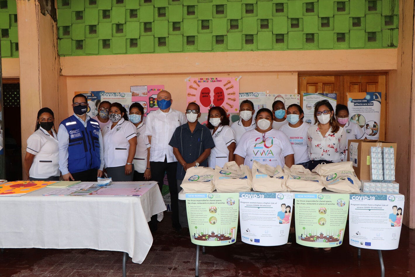 EU, PAHO Belize and MoHW support community health workers in Belize