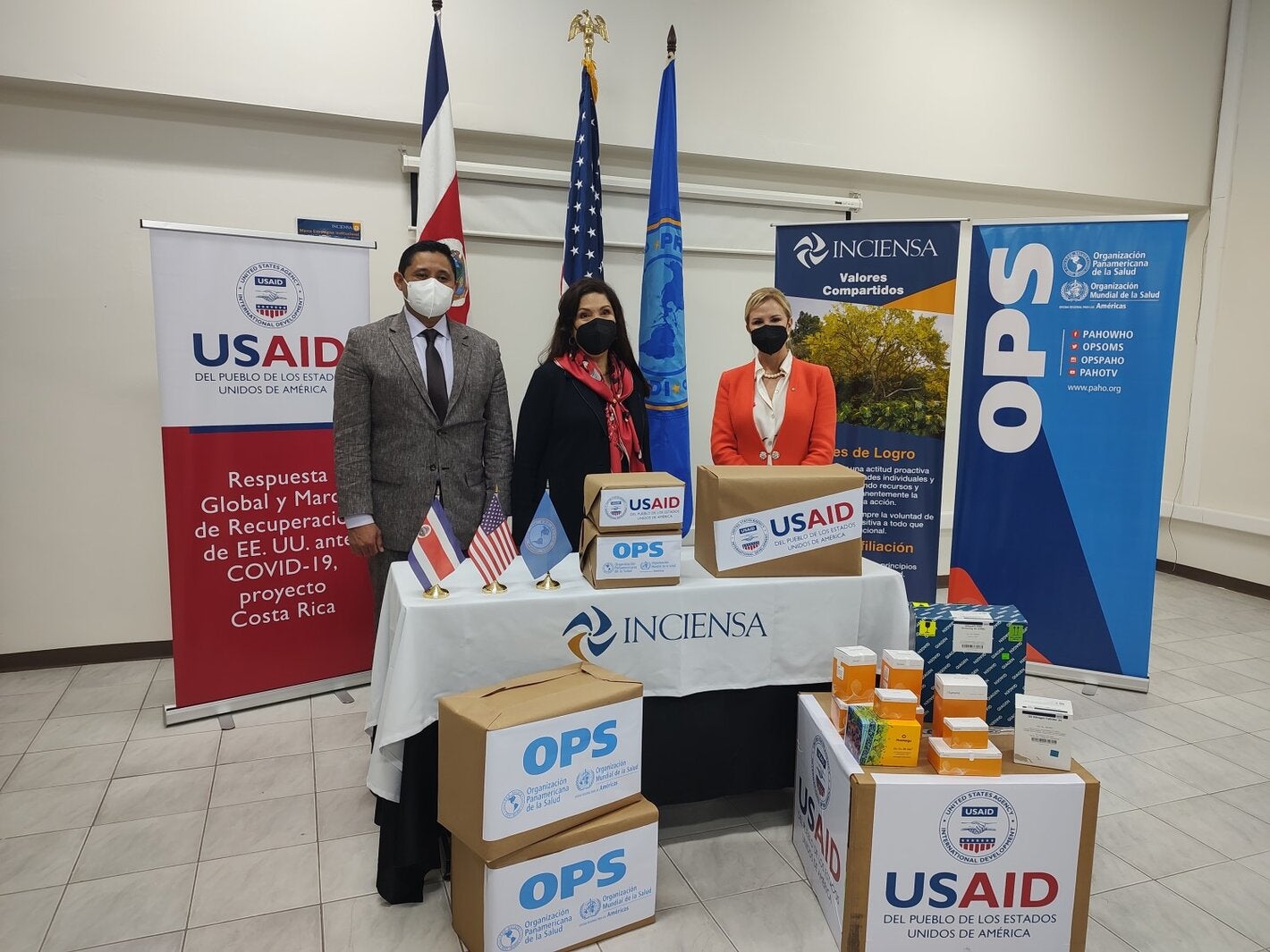 Viceministro de Salud, Embajadora de Estados Unidos en Costa Rica y Representante de OPS/OMS en Costa Rica