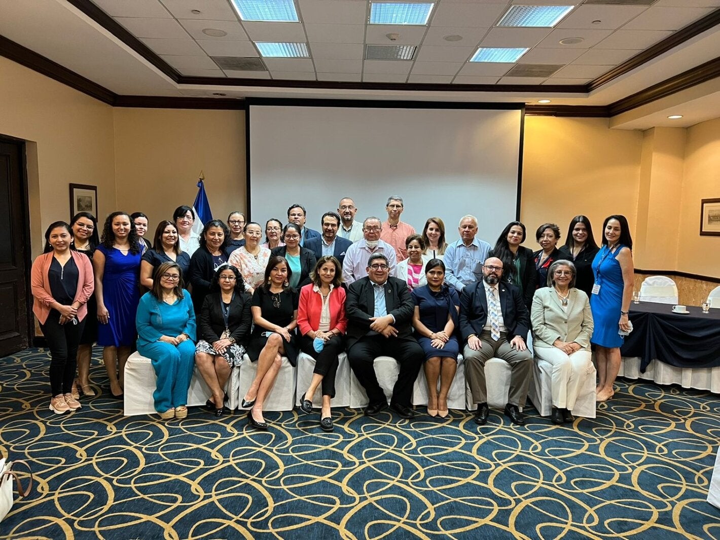 Simposio cáncer El Salvador