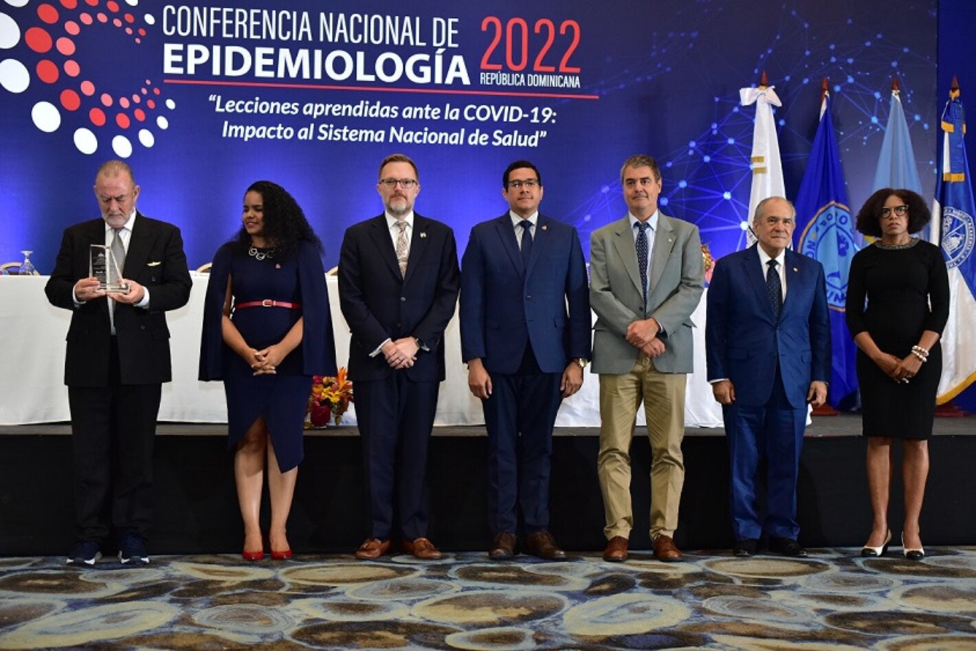 Autoridades durante inauguraciòn de CNE 2022