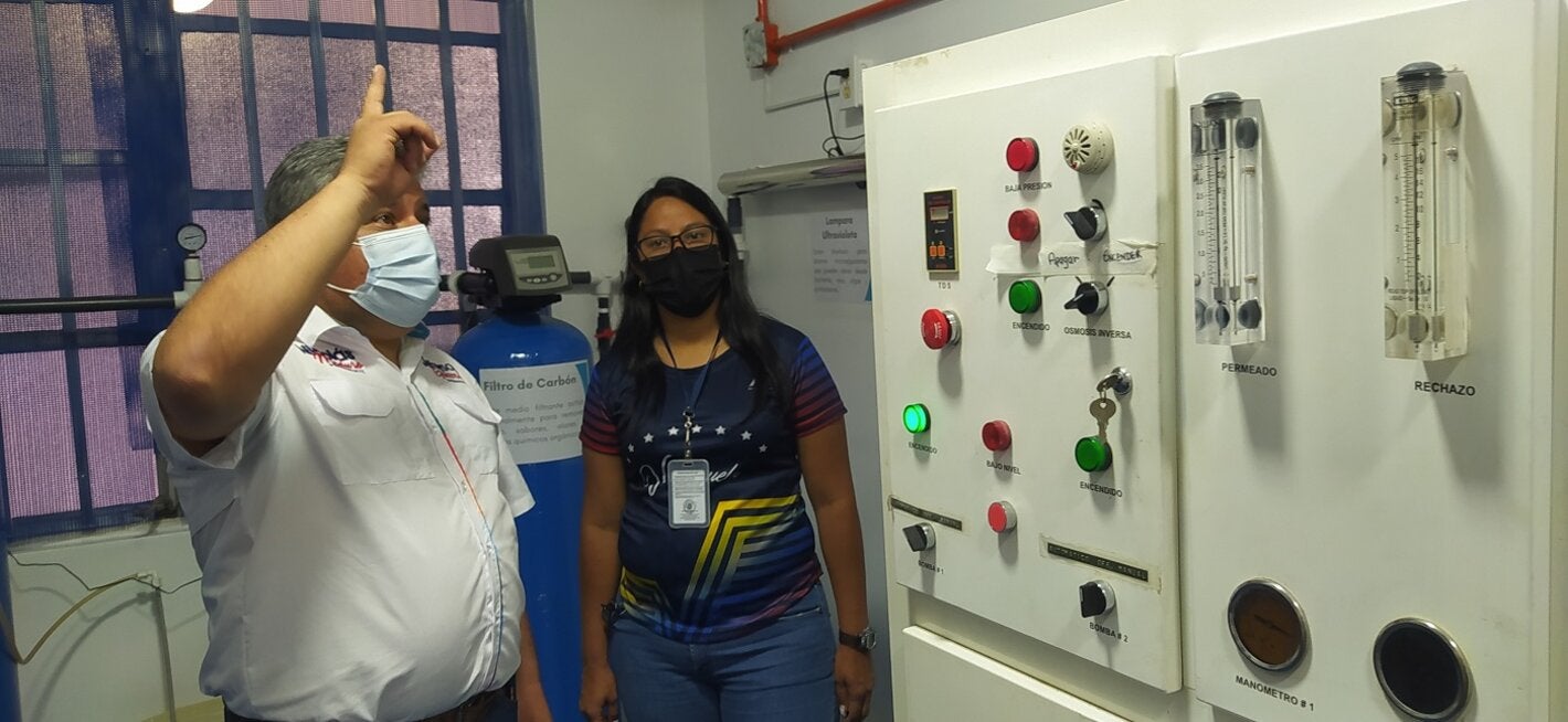 Gerardo Molina, Autoridad Única de Salud del estado Mérida, y Francis Vera, representante del MPPS