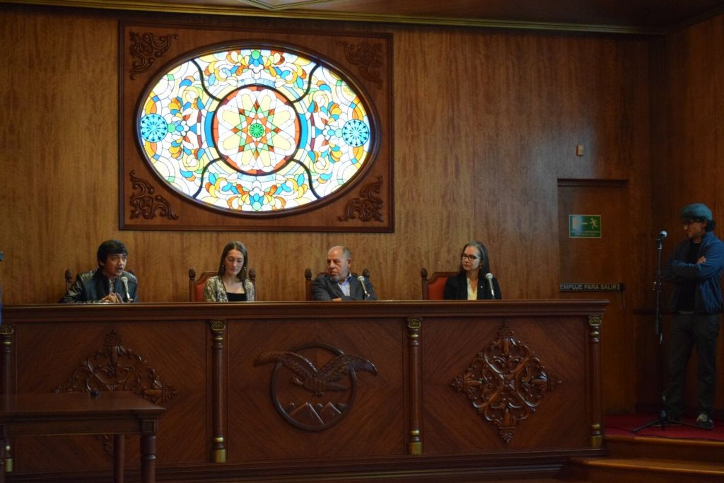 Se estrena en Ecuador “Danzando con las bacterias”, un espectáculo artístico que reflexiona sobre la resistencia a los antimicrobianos