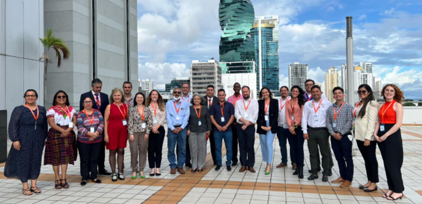 Participantes del taller sobre el uso de herramientas y buscadores para la detección de señales