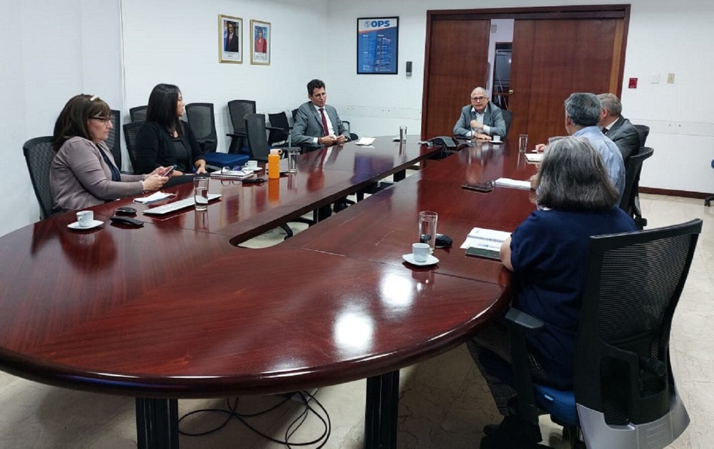 Reunión entre la OPS y la Confederación Suiza