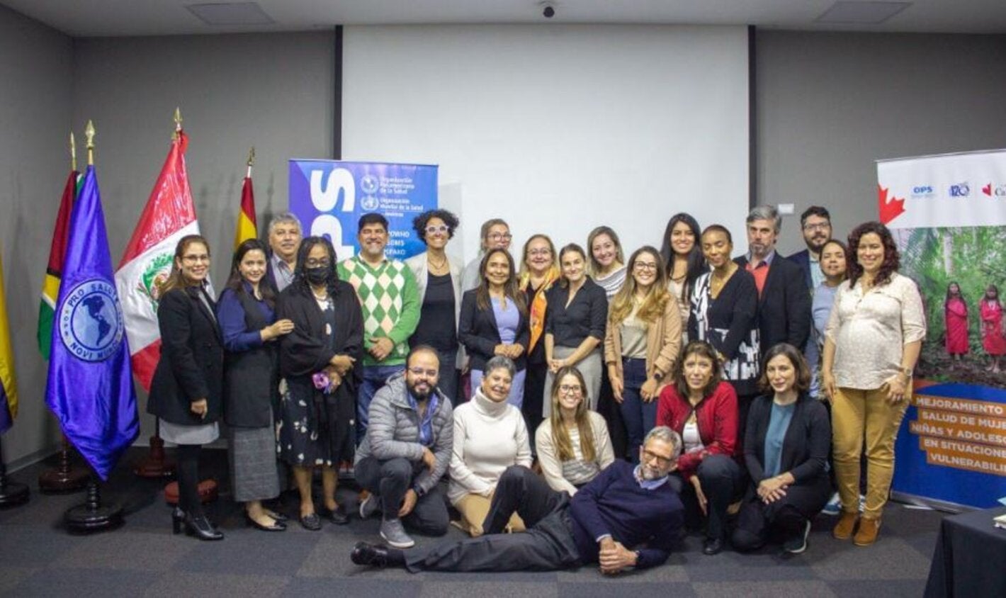 Foto grupal de los participantes