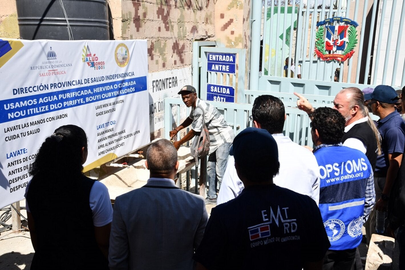 Autoridades de salud estatales y organismos en frontera.