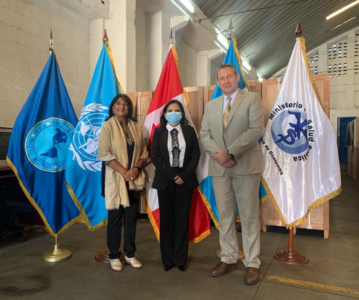 Donación equipo de refrigeración para resguardo de vacunas