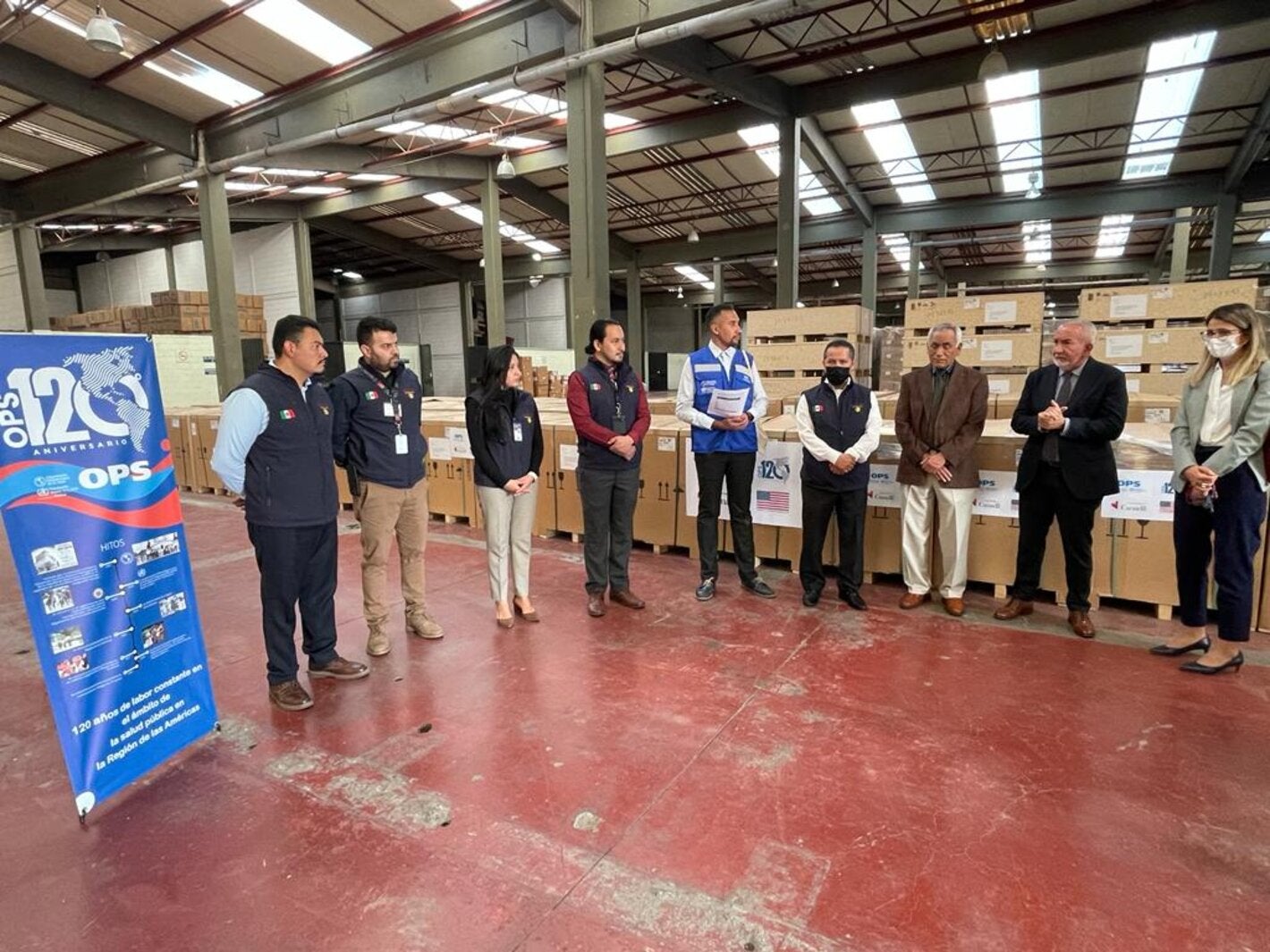 OPS entrega en donación equipos e instrumentos para fortalecer la red de frío del plan nacional de vacunación, beneficiando a comunidades en zonas de difícil acceso