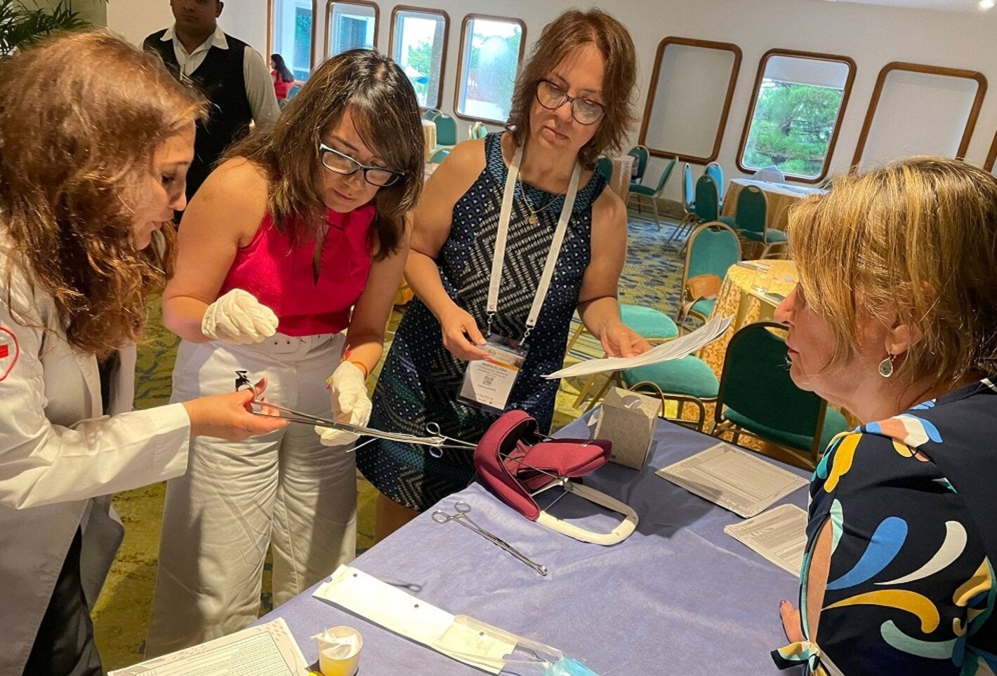 Foto taller AIPEO realizao en el marco del Congreso Regional de FIGO